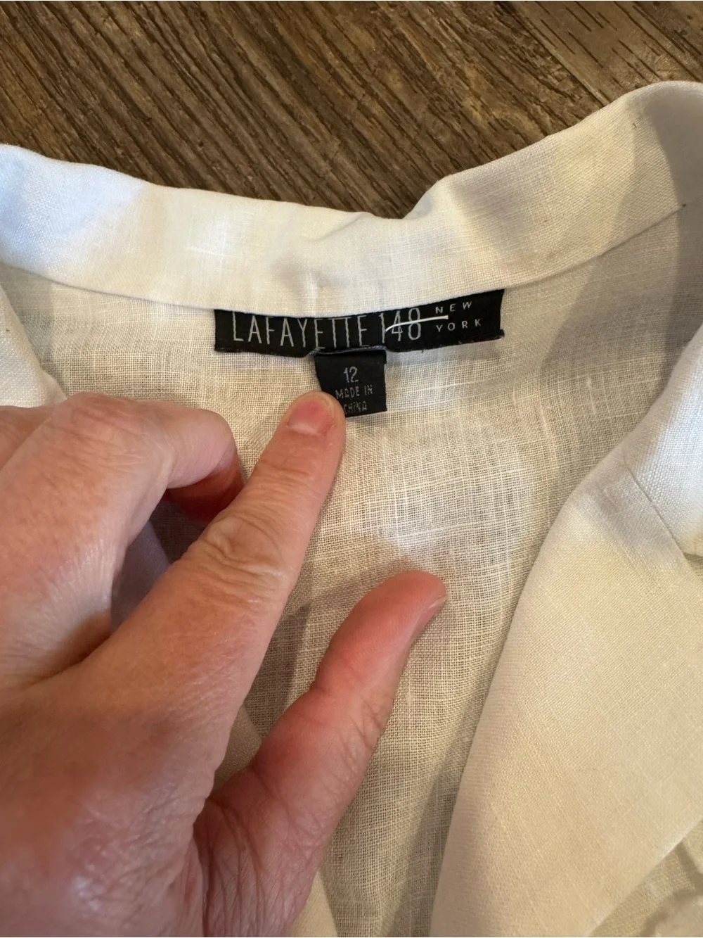 Lafayette 148 White Floral Appliqué Sleeveless Linen Button-Up Shirt Sz 12 - Picture 4 of 6